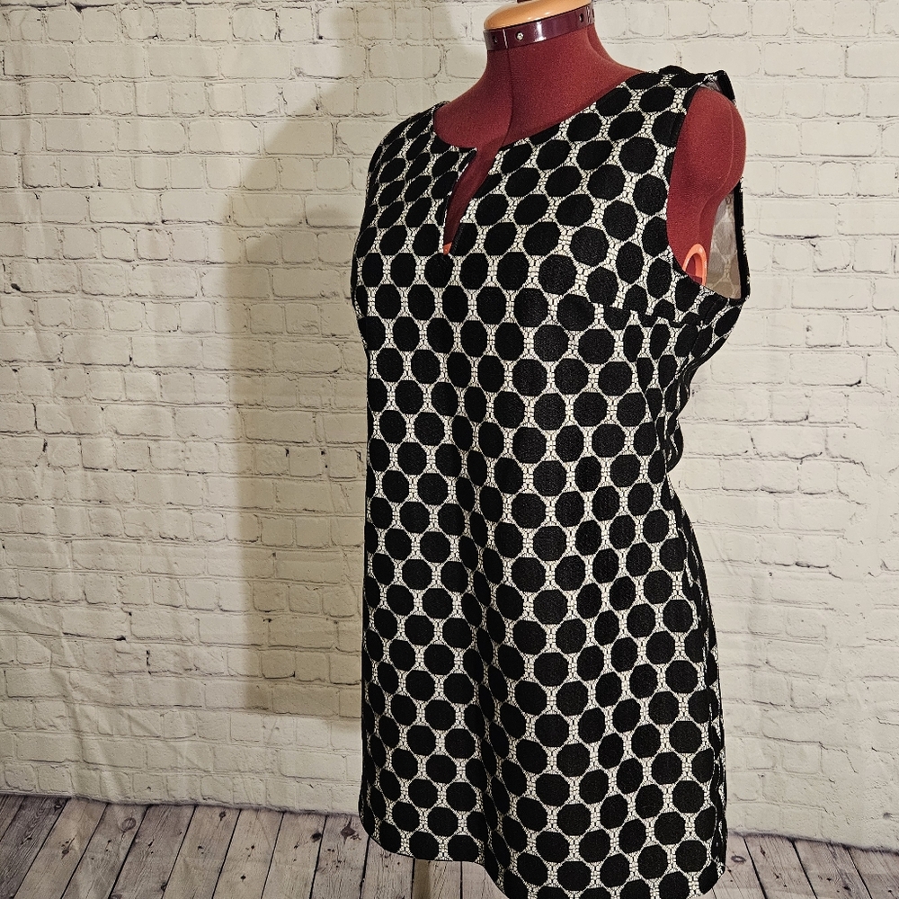 Le Chateau White and Black Mod Style Dress
